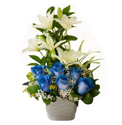 Arreglo con 6 rosas azules